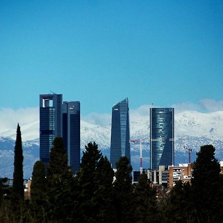 Apartment Madrid Barajas Екстериор снимка