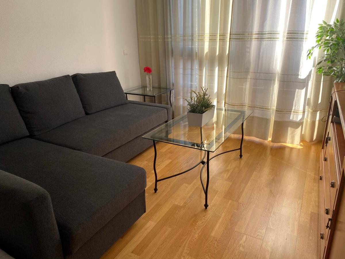 Apartment Madrid Barajas Екстериор снимка